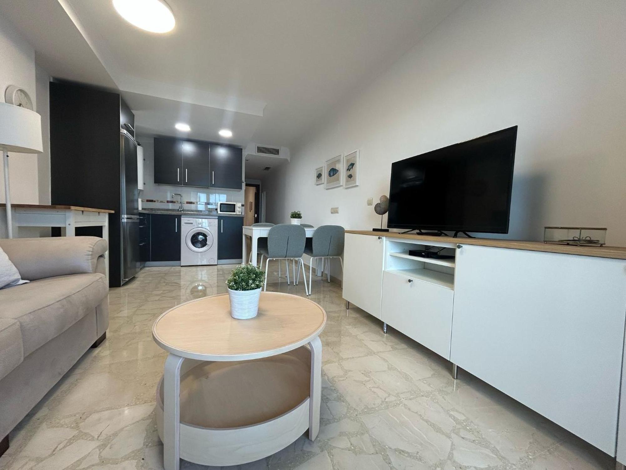 Maravilloso Apartamento En Primera Linea De Playa Con Vistas Al Mar En Caleta De Velez 2 D Bagian luar foto